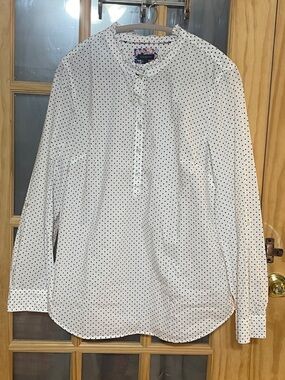 179. Talbots White Shirt with Small Black Dot Print
